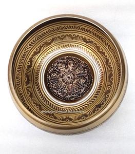 Cuencos Cantores de latón de alta calidad hechos en Nepal fundidos a máquina con técnica plateada para meditación de yoga y estilo Feng Shui - Product Image 1