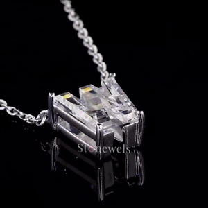 Colgantes y dijes de joyería fina de plata con cara en HPHT Lab Grown Diamond DEF VVS VS W Letter para Unisex IGI Certificate Gold/Silver - Product Image 1