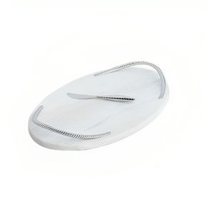Plateau de service en marbre de taille personnalisée de qualité supérieure avec poignée en métal doré Ustensiles de cuisine faits à la main pour un service pratique - Product Image 2