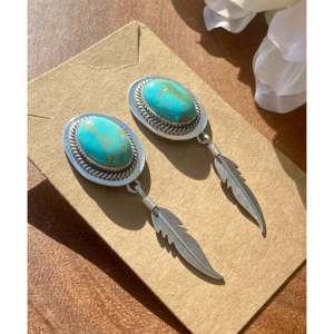 Pendientes Colgantes Vintage de Plata de Ley y Turquesa Kingman Navajo con Diseño de Pluma - Product Image 2