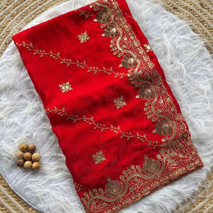 Saree traditionnel en soie douce de créateur indien avec un beau travail de broderie pour les mariages et les fêtes - Product Image 1