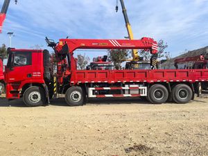 Grúa Montada en Camión Fabricada en China, Grúa Portátil 4x4 4x8, Grúa Hidráulica <span class=keywords><strong>con</strong></span> Pluma de 4, 5 y 6 Secciones - Product Image 4