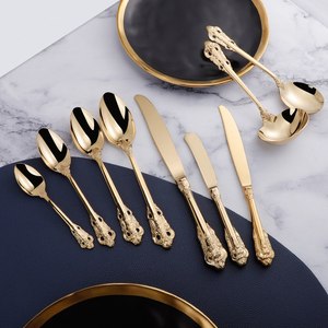 ชุดช้อนส้อมสแตนเลสสั่งทำพิเศษ พร้อมด้ามจับลายนูนเคลือบ PVD สีทอง สำหรับเป็นของขวัญงานแต่งงาน - Product Image 1