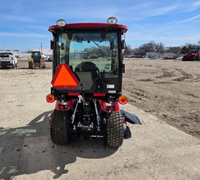 Tracteur CASE IH FARMALL 25SC d'occasion avec moteur et transmission par engrenages fiables