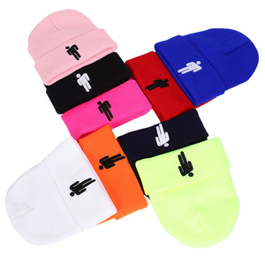 Bonnets d'hiver brodés de créateurs pour hommes, vente en gros, bonnet en tricot Billie Eilish - Product Image 3