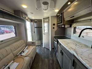 Lance 2021 1475 Camper Trailer ready for sale - Product Image 3