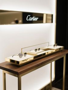 Premium <strong>Acrylic</strong> <strong>Display</strong> <strong>Unit</strong> for Sunglasses and Eyewear in Retail - Product Image 3