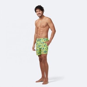 Shorts décontractés exclusifs pour hommes, imprimés sur toute la surface, motif étoile audacieux, taille élastique, vêtements d'été, tissu léger, couleurs personnalisées avec logo - Product Image 4