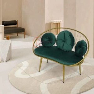 Lujoso Banco hecho con acero inoxidable y cuero, banco utilizado para sentarse, disponible en todos los juegos de restaurante - Product Image 2