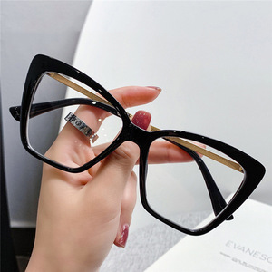 Montures pour femmes New Season 2025anti Blue Lightblack carré cat Eye Gold Alloyoptical - Product Image 3