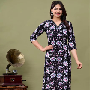 Kurti Largo de Alta Calidad, Estilo Pakistaní Indio, Diseño Bordado Elegante, Túnica Larga para Mujer para Uso Diario - Product Image 1