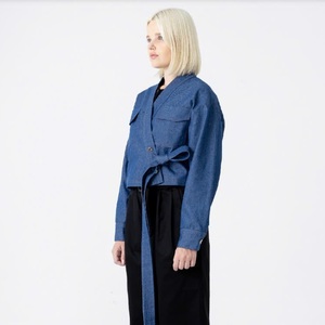 Abrigo de manga larga de mezclilla azul para mujer, chaqueta holgada a cuadros, decoraciones de bolsillo, estilo informal de otoño, transpirable, ligero, estilo de cintura media - Product Image 2