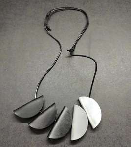 Nouvellement publié réponse rapide à l'heure livraison produit le plus populaire bijoutier pendentif colliers pendentif en métal bracelet en résine - Product Image 2