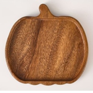 Plateau de service en bois d'acacia naturel en forme de citrouille avec poignée pour servir à la maison, à l'hôtel et au restaurant, personnalisation disponible - Product Image 1