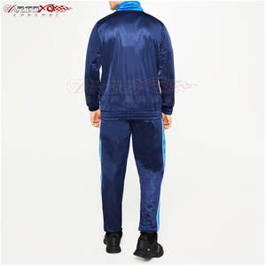 Survêtement en polyester pour hommes avec veste à fermeture éclair et pantalon de jogging pour une performance active quotidienne Survêtement en polyester deux pièces pour hommes - Product Image 3