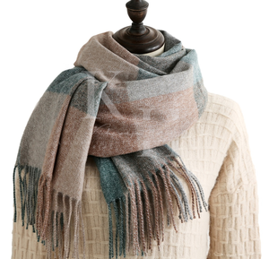 Bufanda de punto de lana elegante y acogedora, envoltura ligera de cuello largo para la moda de otoño e invierno - Product Image 1