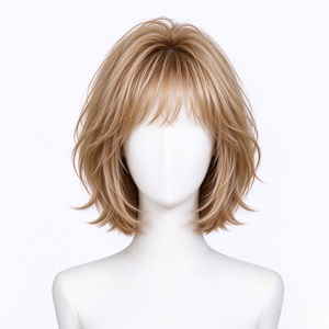 Peluca de Cabello Humano con Flequillo Fino, Estilo Bob Deshilachado en Capas con Reflejos Rubio Claro - Product Image 1