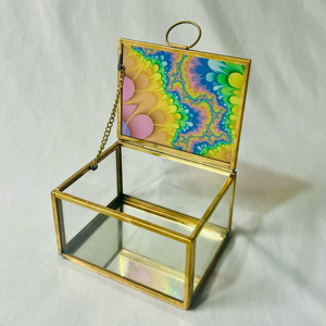 Mini boîte à bijoux européenne vintage en verre imprimé coloré motif carré moderne en laiton métal jante décorations stockage personnalisable - Product Image 6