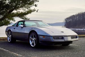 Chevrolet Corvette Coupé de 1984, occasion, sans réserve, environ 62 200 miles, moteur V8 de 5,7 litres, toit amovible - Product Image 3