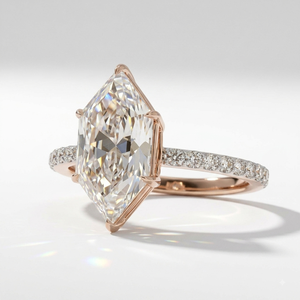 Anillo de Mujer LILABA ENTERPRISE de Oro Amarillo de 18K con Diamante de Laboratorio de 2.30 CT, Corte Marquesa Holandés, Estilo Halo con Brillantes Laterales - Product Image 2
