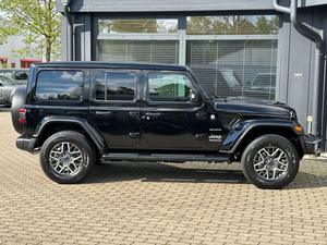 รถจี๊ปแรงเลอร์ อันลิมิเต็ด ปี 2024 สีดำ เครื่องยนต์ V6 เทอร์โบ 399 แรงม้า/5200 รอบต่อนาที 8 สูบ 7 ที่นั่ง เกียร์อัตโนมัติ 10 สปีด ใหม่เอี่ยม - Product Image 5