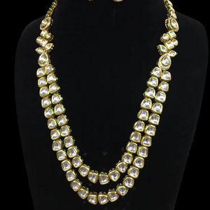 Conjunto de Collar Largo de Doble Capa Kundan con Meenakari en la Parte Posterior para Niñas y Mujeres - Product Image 1