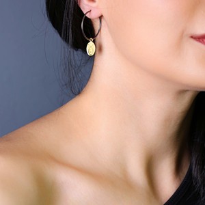 Boucles d'oreilles créoles oxydées en forme de poisson, bijoux vintage turcs faits à la main en argent sterling 925, vente en gros - Product Image 4