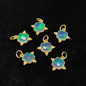 Venta al por mayor 925 plata esterlina estilo étnico colgante ópalo piedra preciosa forma de cojín elegante bisel chapado en oro bisel ajuste incrustaciones - Product Image 2