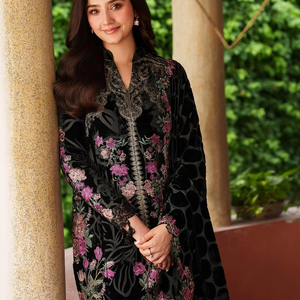 Pakistani Anarkali <b>Lehenga</b> Choli Heavy Embellished Party Wear for <b>Women</b> Wedding Festive Events Luxury Bridal Style - Product Image 3