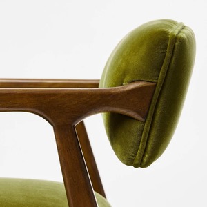 Fauteuil Payne en bois de teck massif de haute qualité avec velours vert olive adapté à une utilisation intérieure ou extérieure. - Product Image 4