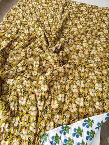 Edredón Queen de Algodón con Estampado Floral Teñido a Mano, Estilo California, Cálido para Invierno - Product Image 2