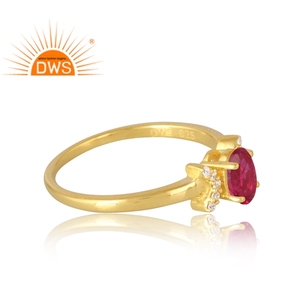 แหวนเงินแท้ 925 ชุบทอง 18K ประดับทับทิมธรรมชาติทรงปรินเซสคัตและเพชร CZ สำหรับเป็นของขวัญสำหรับผู้หญิงที่ได้รับการรับรอง - Product Image 4