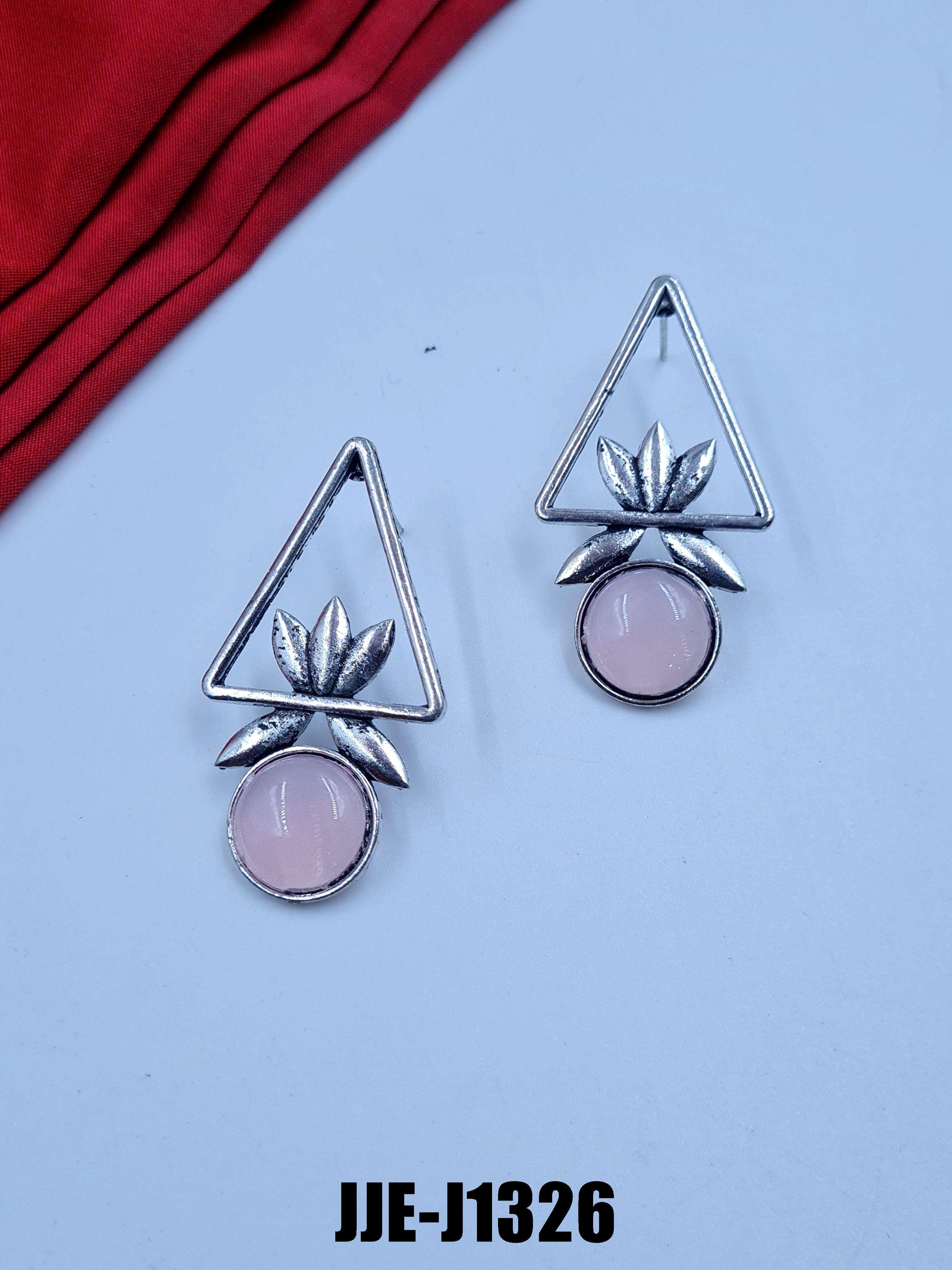 สีชมพูอ่อน