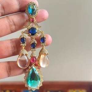 Boucles d'oreilles plaquées or de qualité supérieure, style traditionnel, ornées de pierres, pour les mariages et les fêtes, pour femmes et filles - Product Image 2