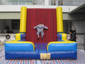 Mur gonflable en PVC pour les jeux sportifs de saut en hauteur, adapté à un usage universel - Product Image 1