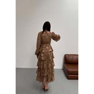 Vestido midi de visón tejido liso con volantes escalonados y cintura natural - Product Image 5