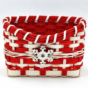 Cesta de Almacenamiento Navideña Ecológica de Bambú Verde y Rojo Natural Hecha a Mano por Sisu Handicraft - Product Image 3