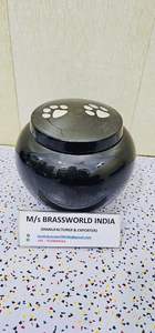 Urna para Mascotas Personalizable de Aluminio Estilo Americano de Alta Calidad con Estampado de Gato, Disponible en Varios Tamaños por Brassworld India - Product Image 5