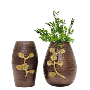 Florero de madera hecho a mano decorativo con tamaños de 5x5x14 pulgadas con fondo de color negro y esmalte verde - Product Image 6