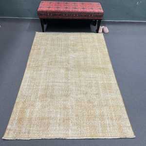 พรมวินเทจขนาด 4.4x7 ฟุต พรมตุรกี พรมลายจุดสีเบจขาว - Product Image 1