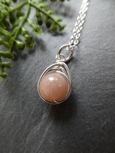 Wholesale Supplier for Natural Sun Gemstone Pendant Necklace Rhodium Plated Silver Aqua Chalcedony Vintage Style for Women - Product Image 2