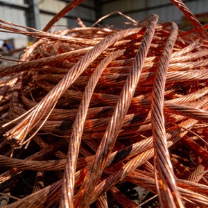 Chatarra de Alambre de Cobre, Limpios, Brillantes, Sin Aislamiento, Alambres de Cobre Puro para Fundición Industrial - Product Image 1