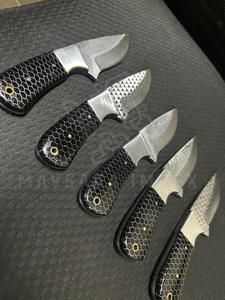 Cuchillo de Caza Portátil Forjado con Patrón, Cuchillo de Supervivencia para Camping al Aire Libre con Mango de Epoxi de Panal - Product Image 5