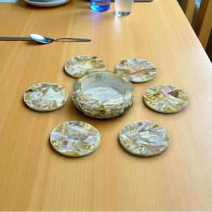 Sous-verres élégants en marbre incrusté, ensemble de sous-verres en pierre faits à la main, décoration de table de bureau, idée cadeau - Product Image 2
