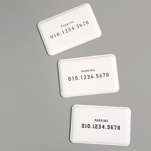 Plaque de stationnement de tableau de bord en cuir FENICE Premium ECO pour autocollant Hexagone de style populaire antidérapant 93x63mm galet 92x73mm carré - Product Image 4