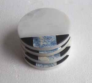 Posavasos de mármol de gran venta, posavasos de diseño de corazón de latón y piedra blanca natural al por mayor para decoración de mesa y accesorios - Product Image 5