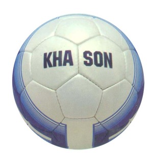 BALLON DE SOCCER DE TAILLE OFFICIELLE DE PRIX DE GROS BALLES DE HAUTE QUALITÉ POUR JOUER À L'INTÉRIEUR ET À L'EXTÉRIEUR CONCEPTION AVEC LOGO PERSONNALISÉ - Product Image 2