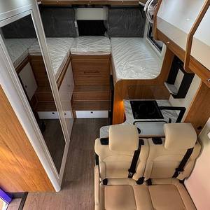 Camping-car blanc moderne sur châssis de fourgon avec graphismes verts et noirs, toit relevable, fenêtres latérales, utilisation comme abri de voiture, LIVRAISON GRATUITE partout dans le monde - Product Image 5