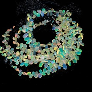 Perles naturelles en forme de poire lisse opale éthiopienne 4-7MM Welo Multi perles d'opale de feu pour la fabrication de bijoux perles d'opale éthiopienne en vrac - Product Image 5
