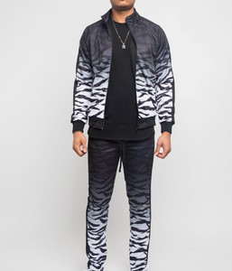 Sublimation personnalisée Desgine Logo Vintage Soleil Fade Patchwork Survêtements Pantalon de survêtement et Sweat à capuche Ensemble Survêtement Pour Hommes - Product Image 2